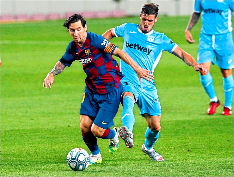 3年蛰伏，1个悬念：郑钦文的2026能否上演王者归来？